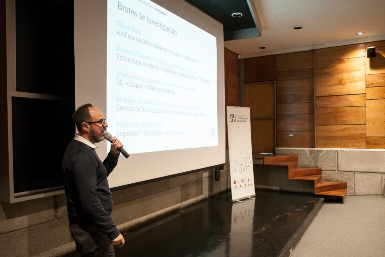 Con más de 60 asistentes se realizó la visita de Iniciativa Científica Milenio al IMFD