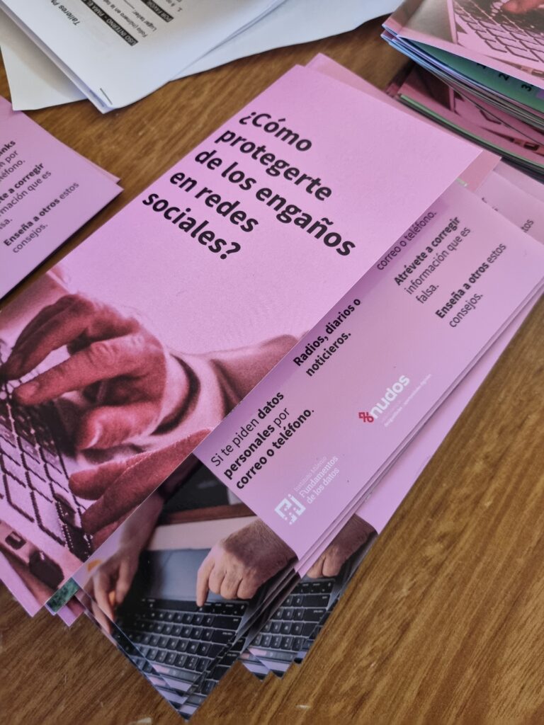 Exitosos talleres de desinformación para personas mayores de NUDOS